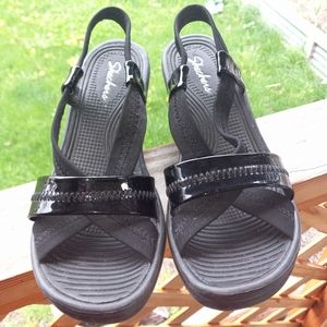 Skechers sling back wedged rubber comfy sandals